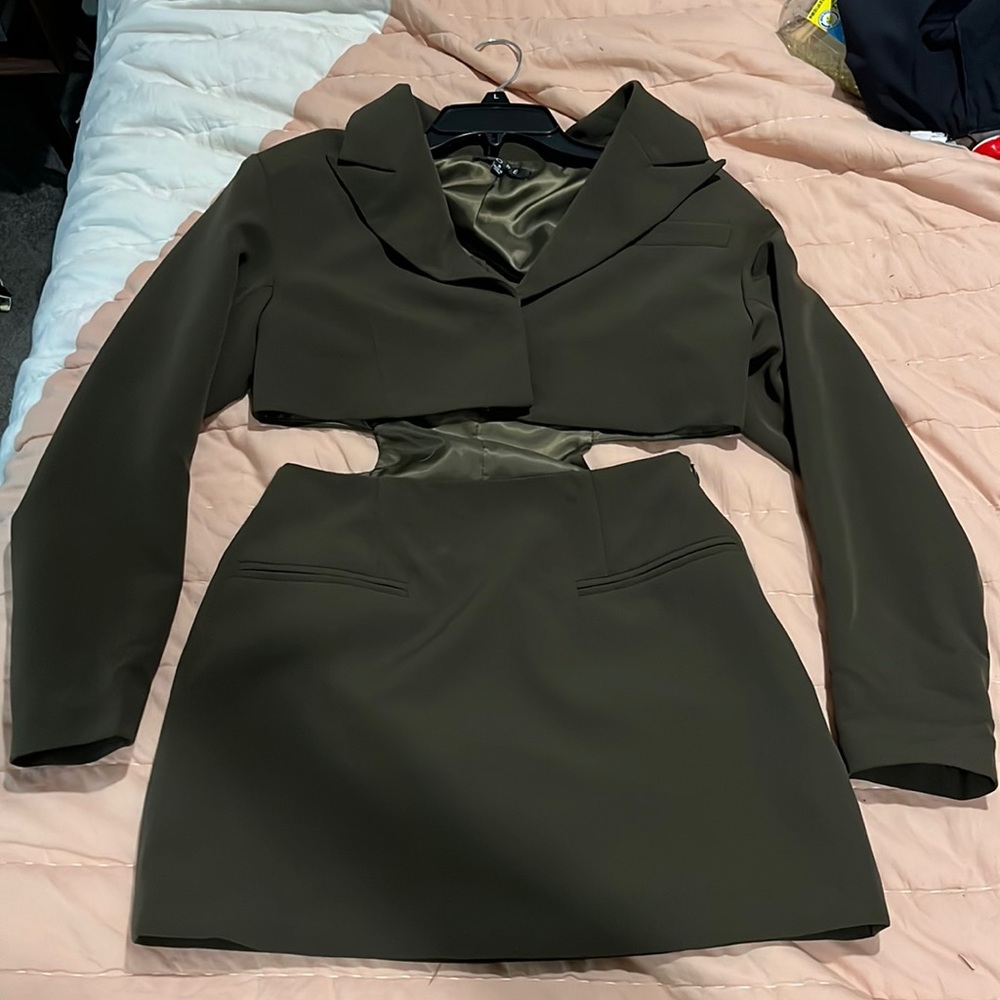 Green dress